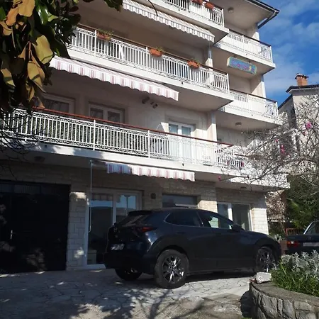 Leaf Apartman