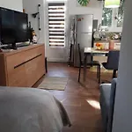 Apartman Leaf